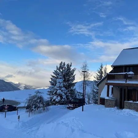 Chalet Charmante Maisonnette Peyragudes 6 Adultes Et 2 Enfants Loudenvielle